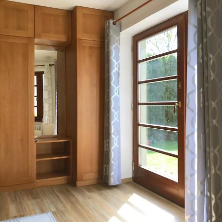Апартаменты Apartman Hosin Глубока-над-Влтавой Экстерьер фото