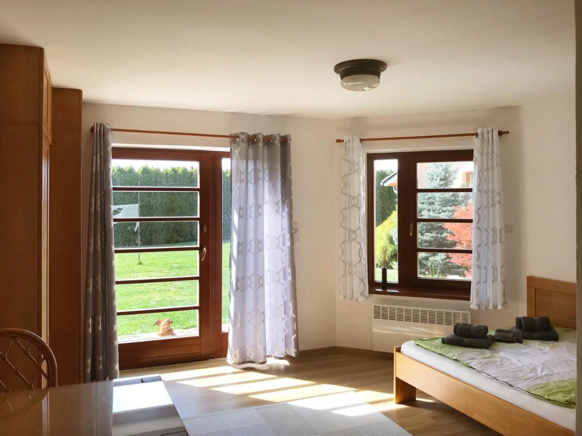 Апартаменты Apartman Hosin Глубока-над-Влтавой Экстерьер фото